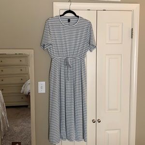 Emery Rose elastic waist flared dress